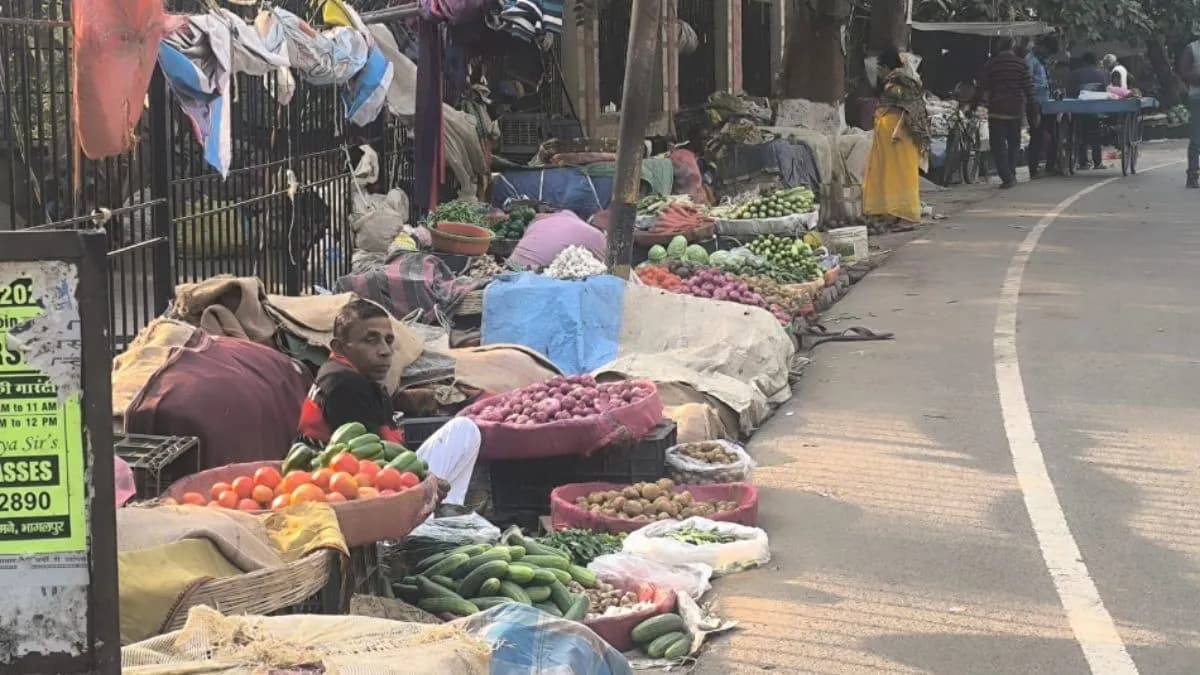 Remove Encroachment Campaign Going On In Bhagalpur For 15 Days, Again Encroachers Are In Possession Of Every Square And Market.
