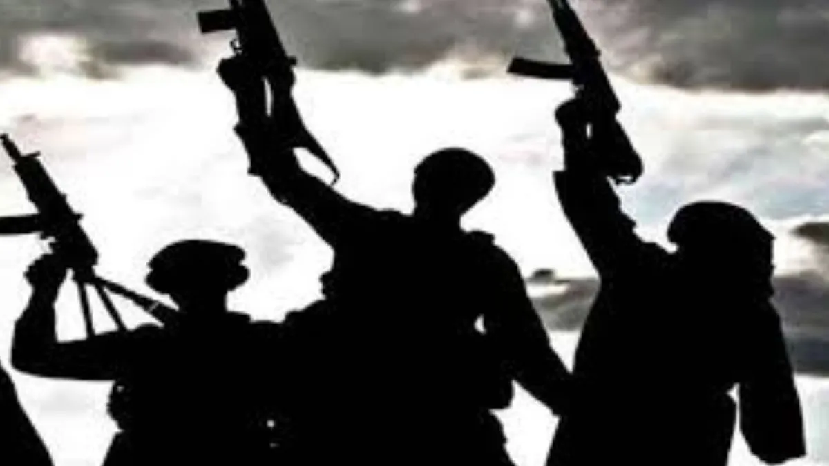 Three Overground Workers Of Terrorists Arrested In Srinagar, Posters Of Terrorist Organization And Objectionable Material Recovered.