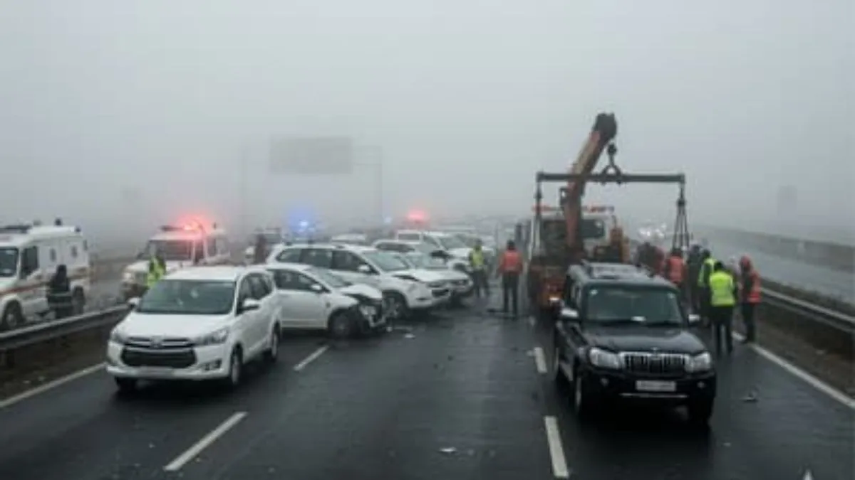 Big Decision To Prevent Road Accidents In Fog, Vehicles Will Be Stopped On The Expressway If Visibility Is Less Than 50 Meters.