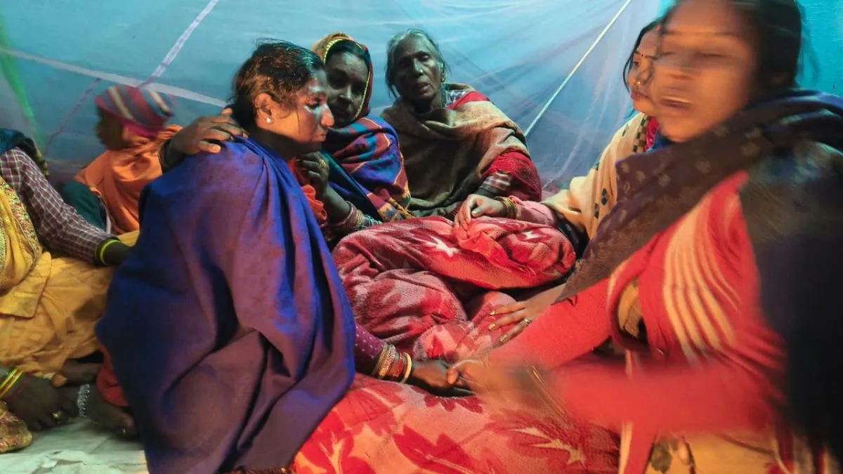 Gang Of Criminals In Raxaul, Taking Family Hostage And Looting Lakhs