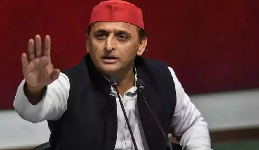In Blind Opposition To Sanatan, Constitution Is Also In Akhilesh's Blacklist.