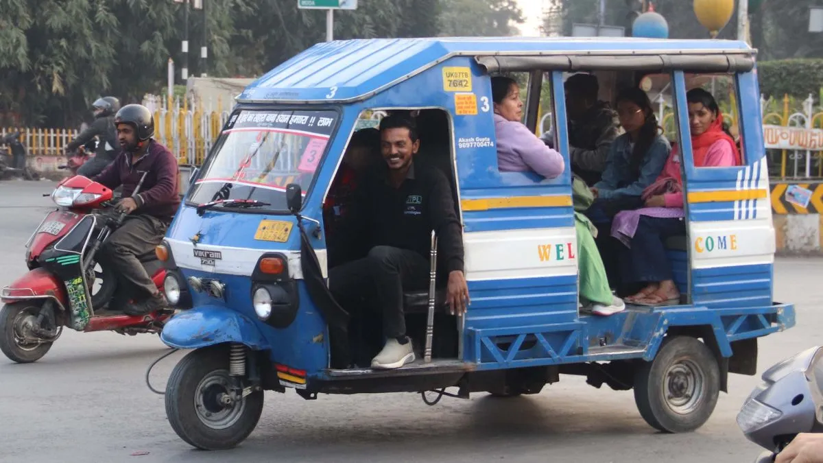 RTO Order In Dehradun Gone, Vikram Running With 10 Passengers